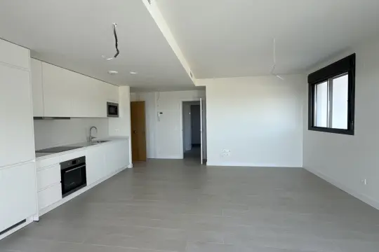 Image 4 thumb