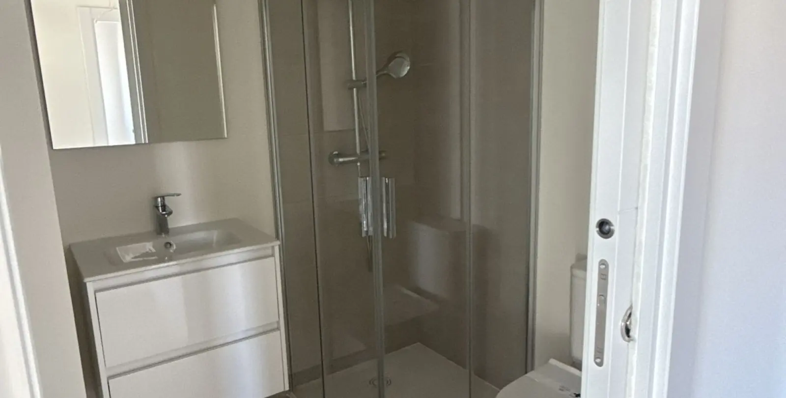 Sale of penthouse in Casares 10
