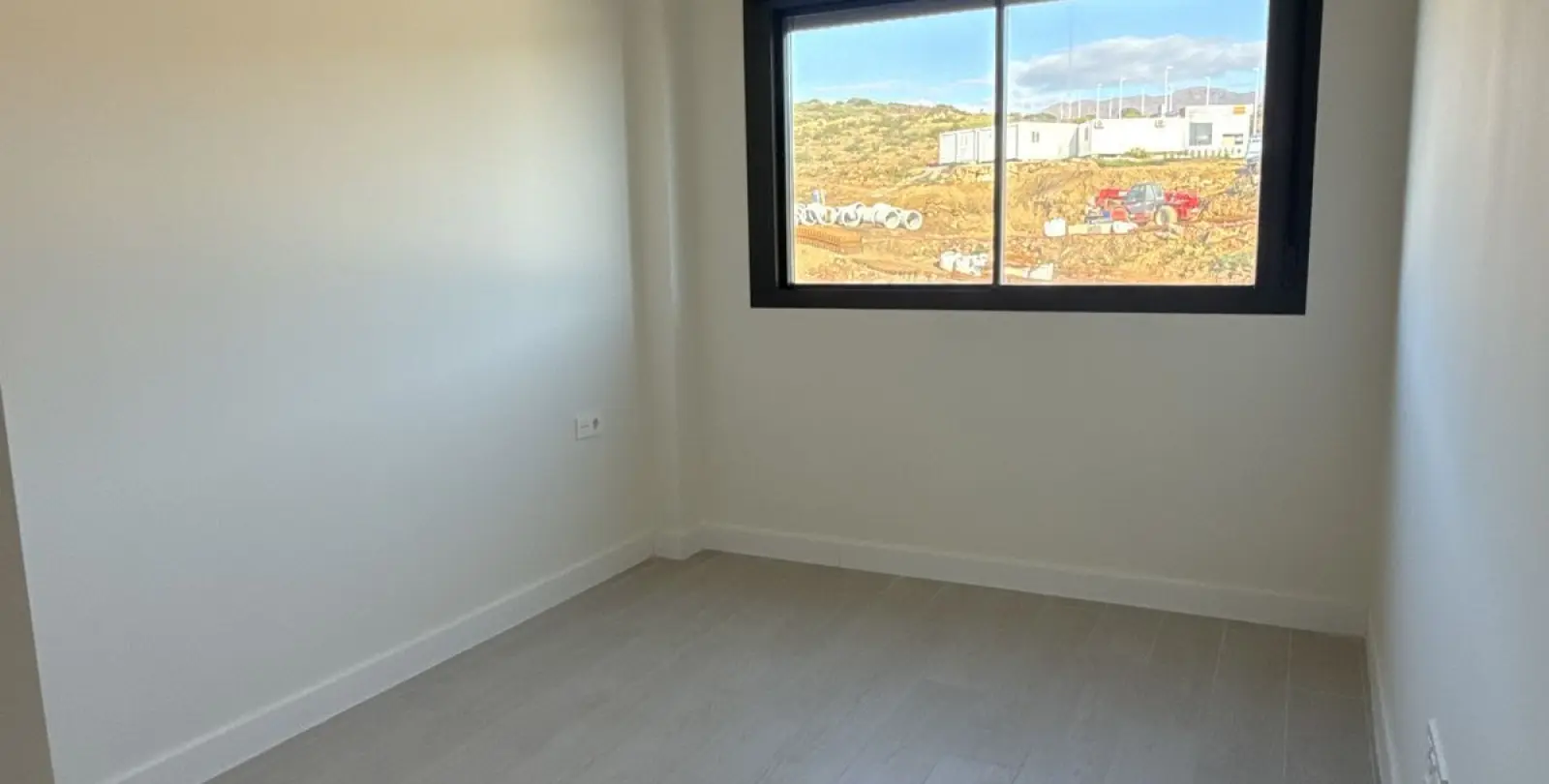 Sale of penthouse in Casares 13