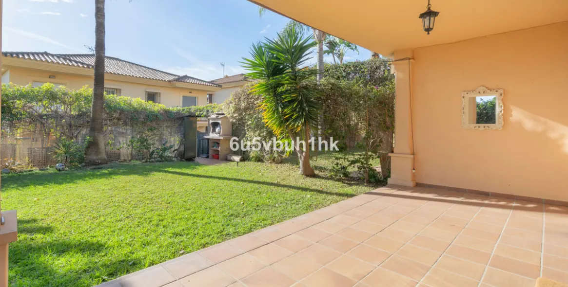 Продажа таунхауса в Riviera del Sol 3