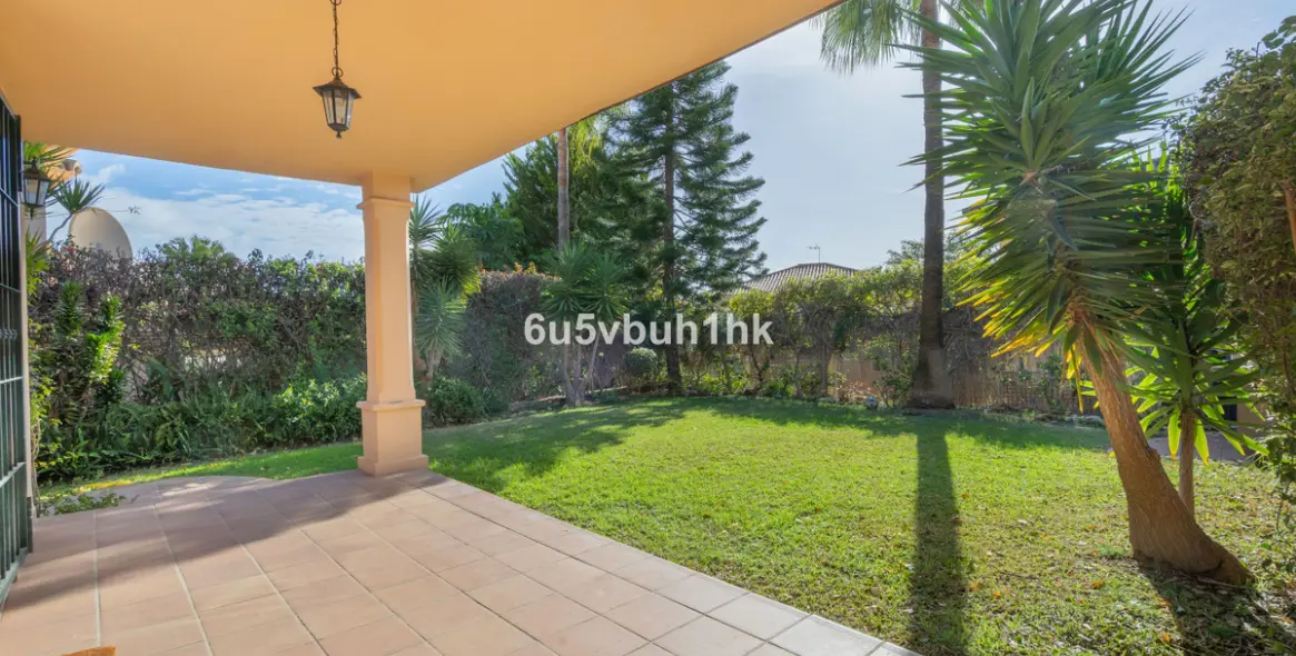 Продажа таунхауса в Riviera del Sol 4