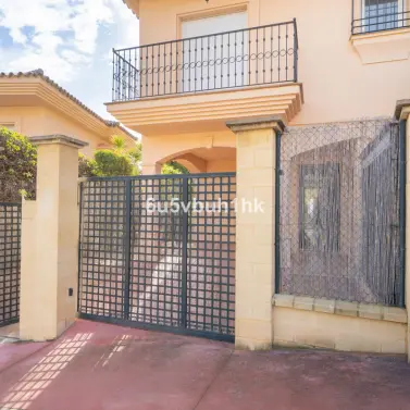 Venta de adosado en Riviera del Sol