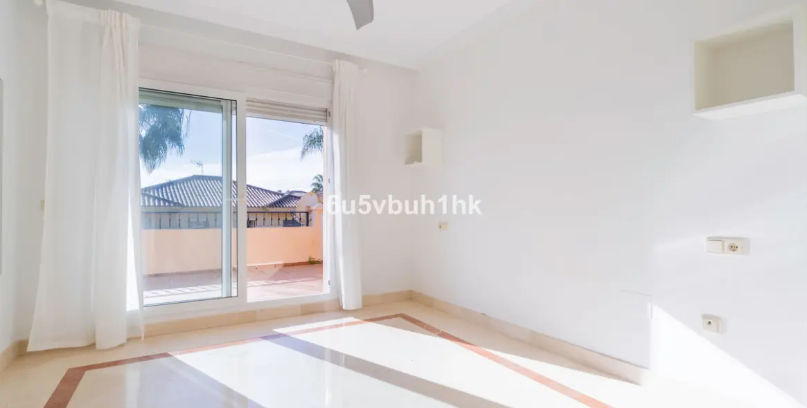 Продажа таунхауса в Riviera del Sol 17