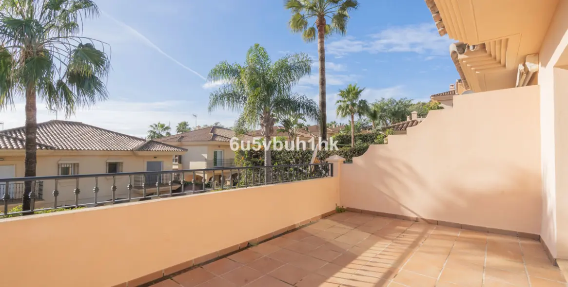 Продажа таунхауса в Riviera del Sol 19