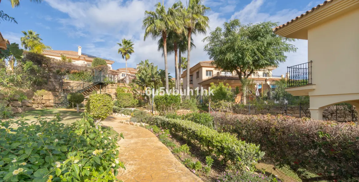 Продажа таунхауса в Riviera del Sol 34