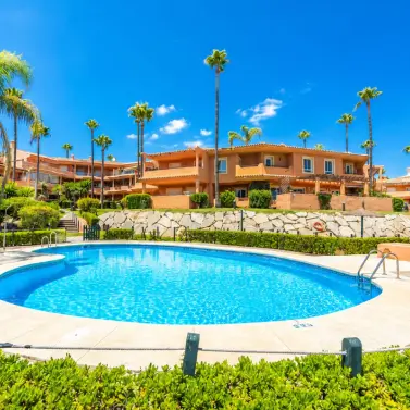 Venta de apartamento en planta baja en Estepona