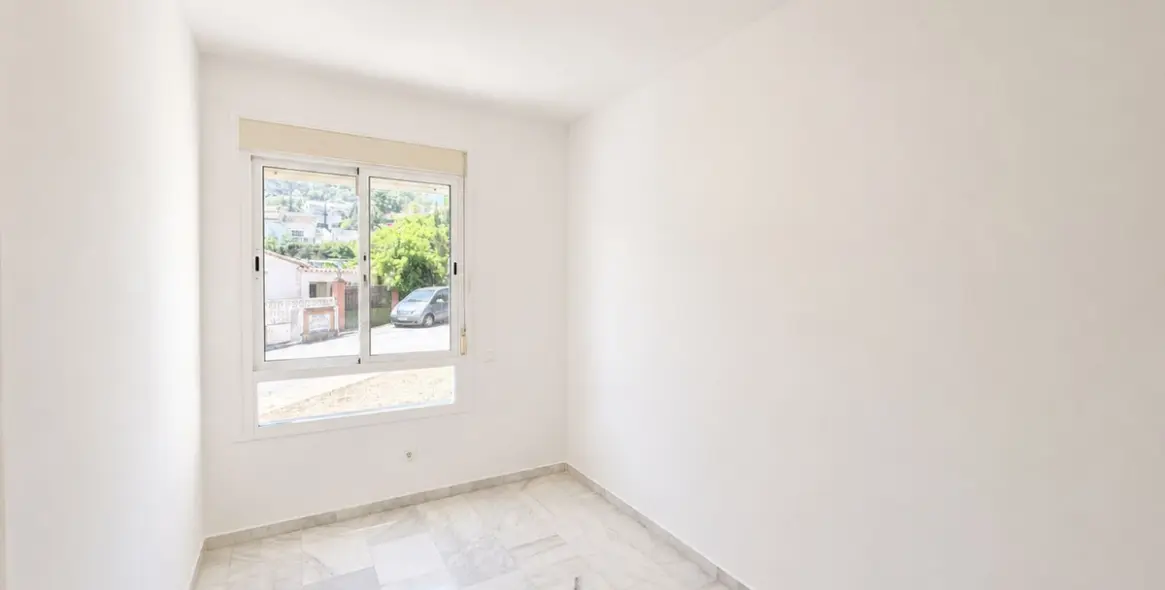 Venta de apartamento en planta baja en Estepona 21