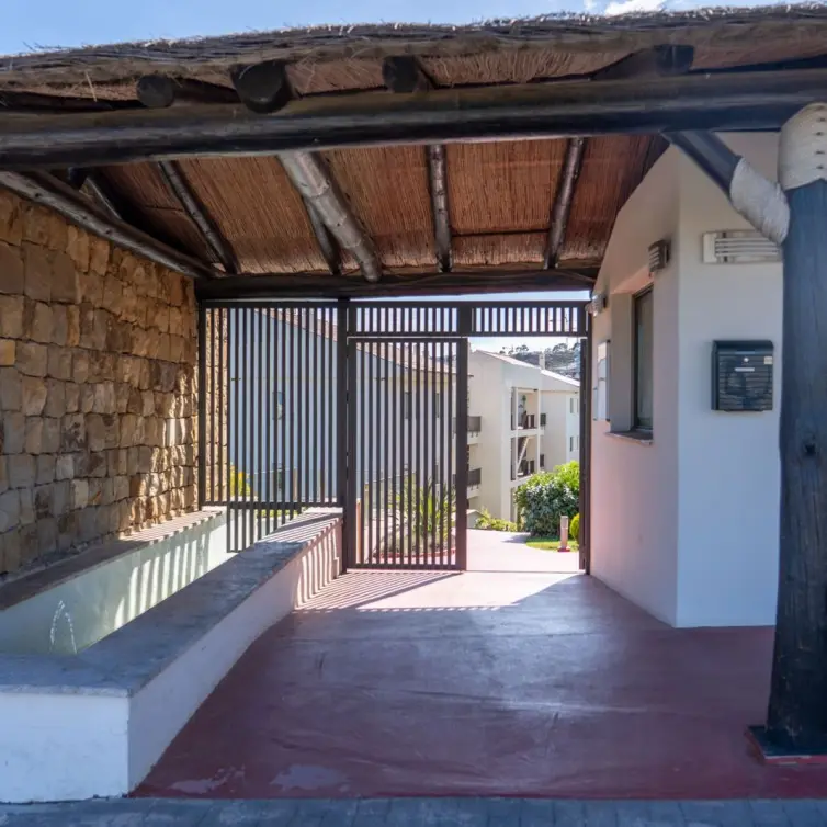 Venta de apartamento en planta baja en Estepona