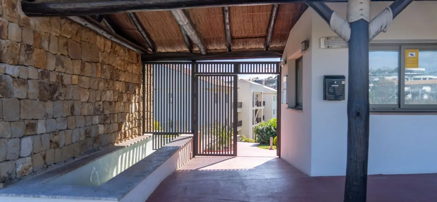 Venta de apartamento en planta baja en Estepona 3