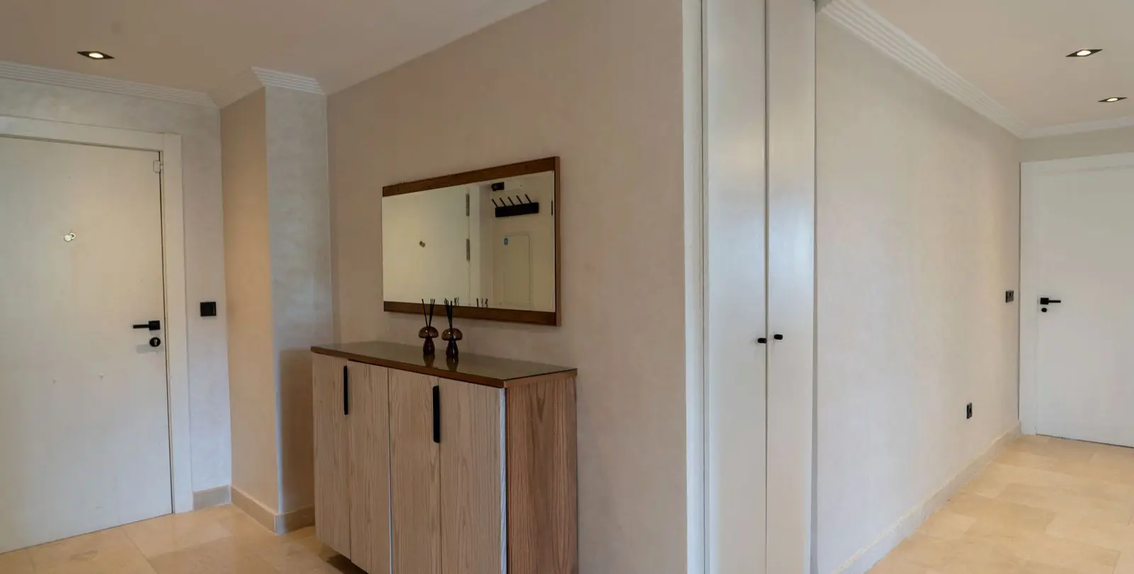 Venta de apartamento en planta baja en Estepona 12