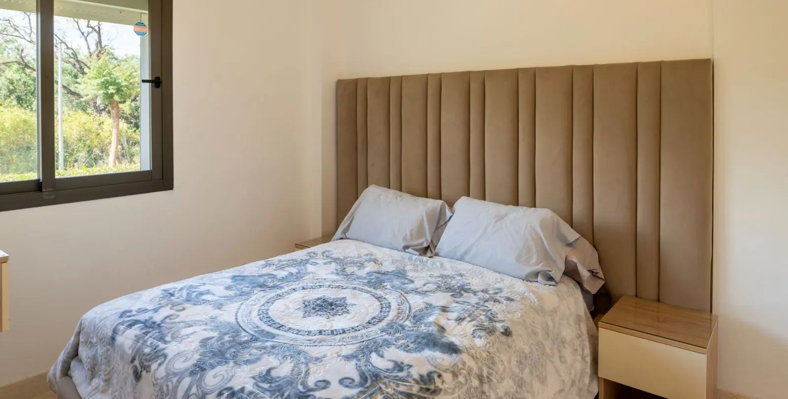 Venta de apartamento en planta baja en Estepona 20
