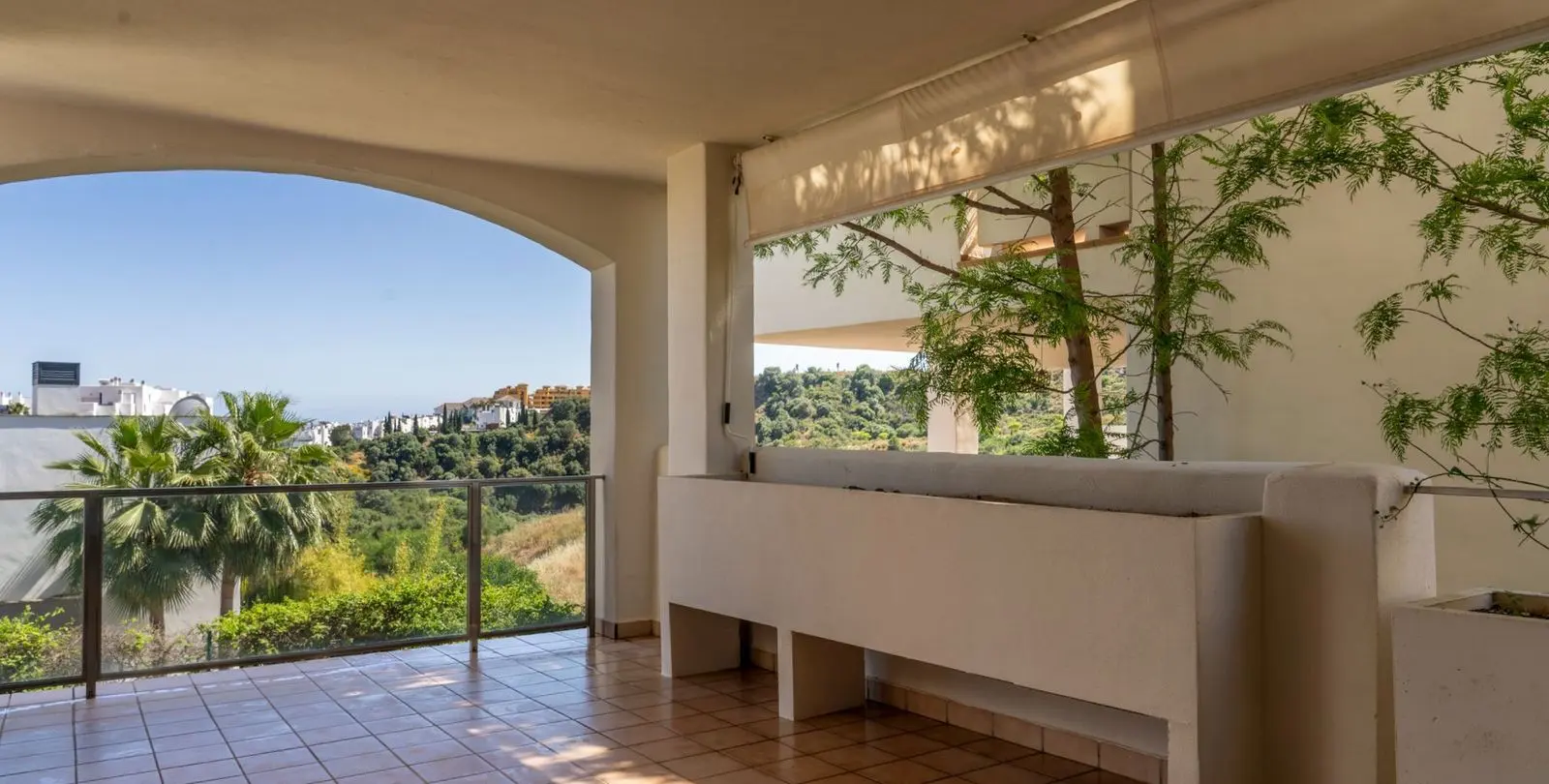 Venta de apartamento en planta baja en Estepona 22