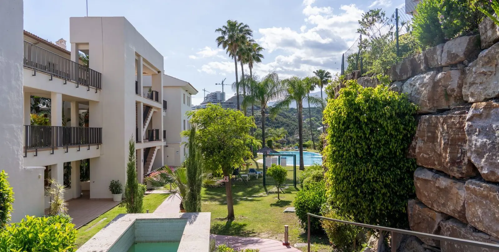 Venta de apartamento en planta baja en Estepona 23