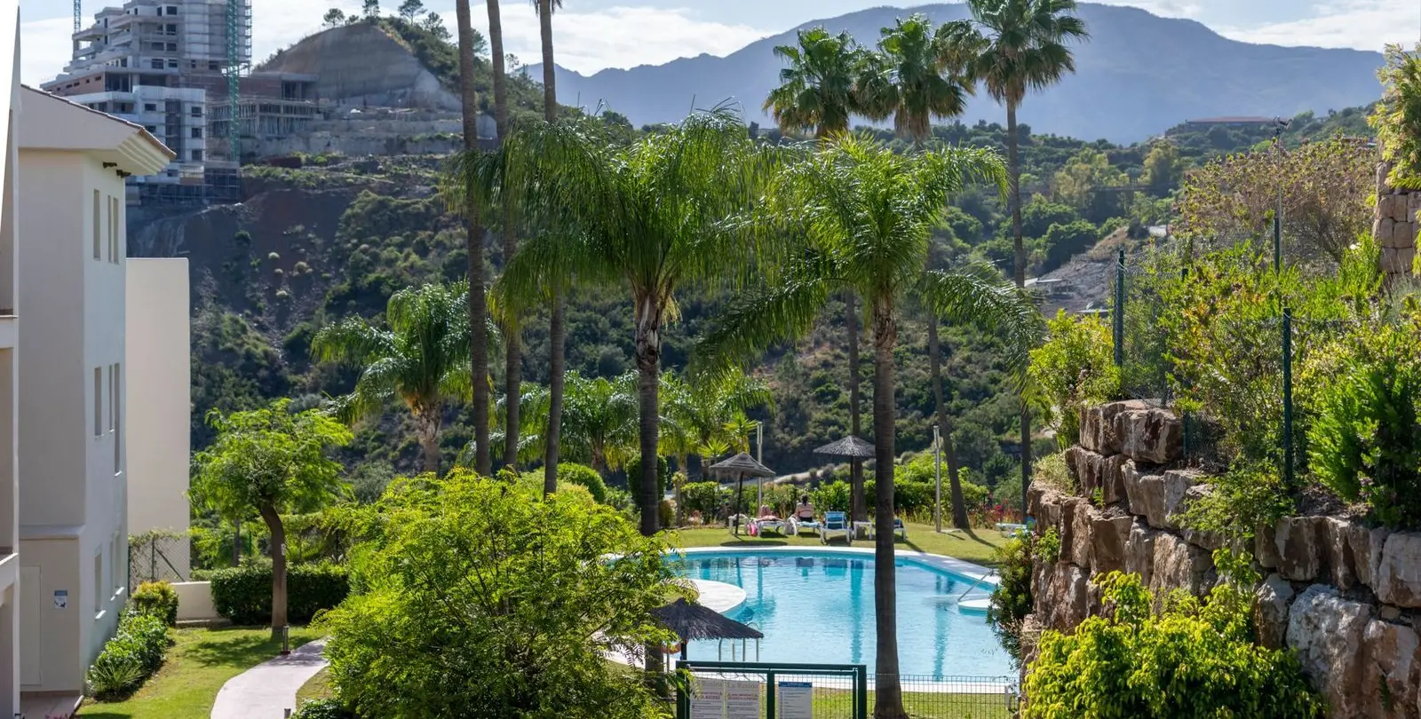 Venta de apartamento en planta baja en Estepona 24