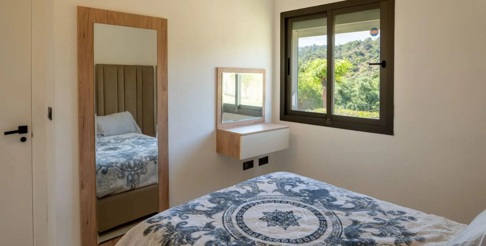 Venta de apartamento en planta baja en Estepona 27