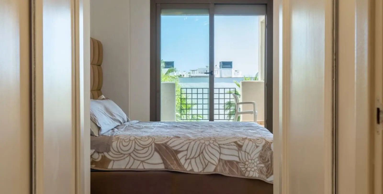 Venta de apartamento en planta baja en Estepona 33