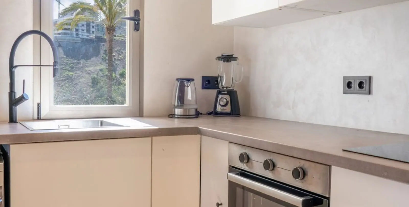 Venta de apartamento en planta baja en Estepona 41