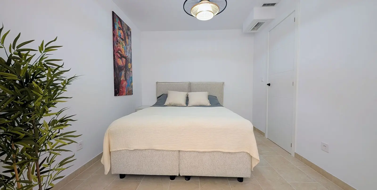 Продажа пентхауса в New Golden Mile 18