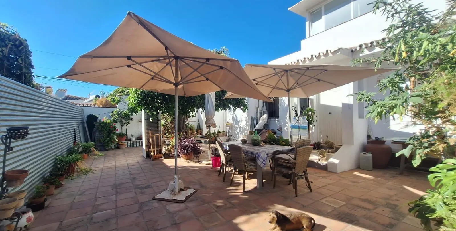 Sale of detached villa in Costabella 23