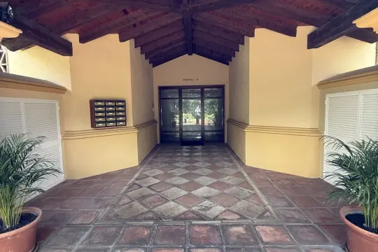 Image 4 thumb
