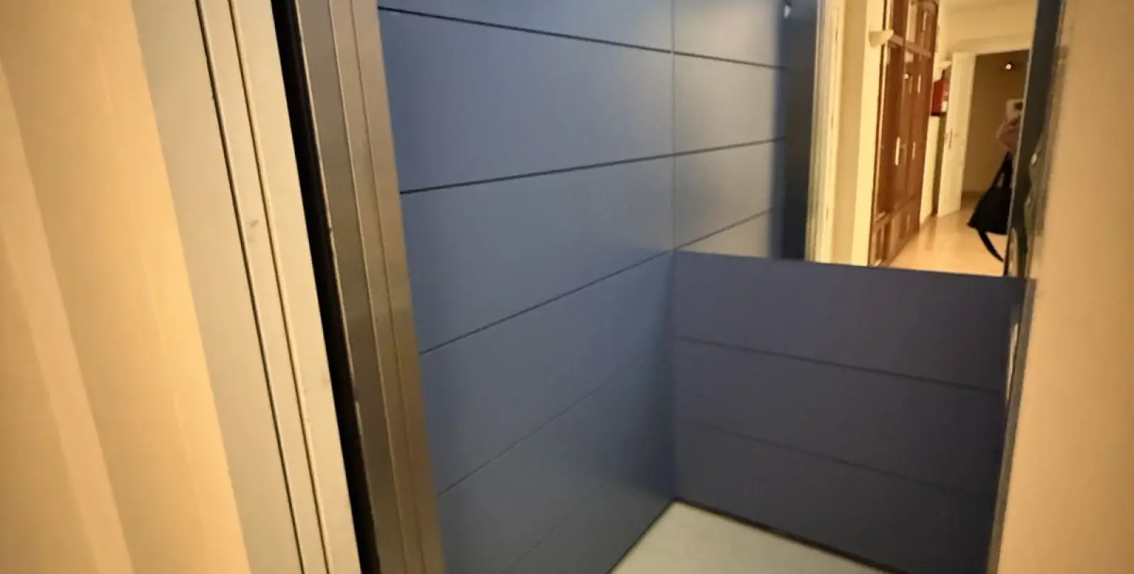 Sale of penthouse in Río Real 5