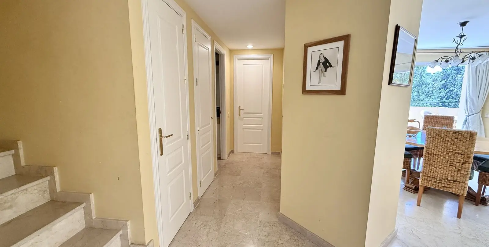 Sale of penthouse in Río Real 7