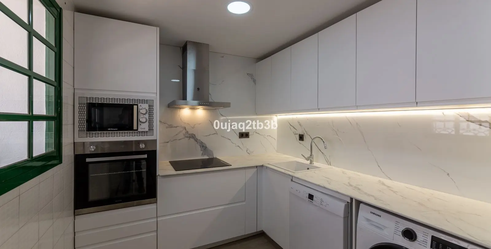 Long-term rent of townhouse in Aloha 11