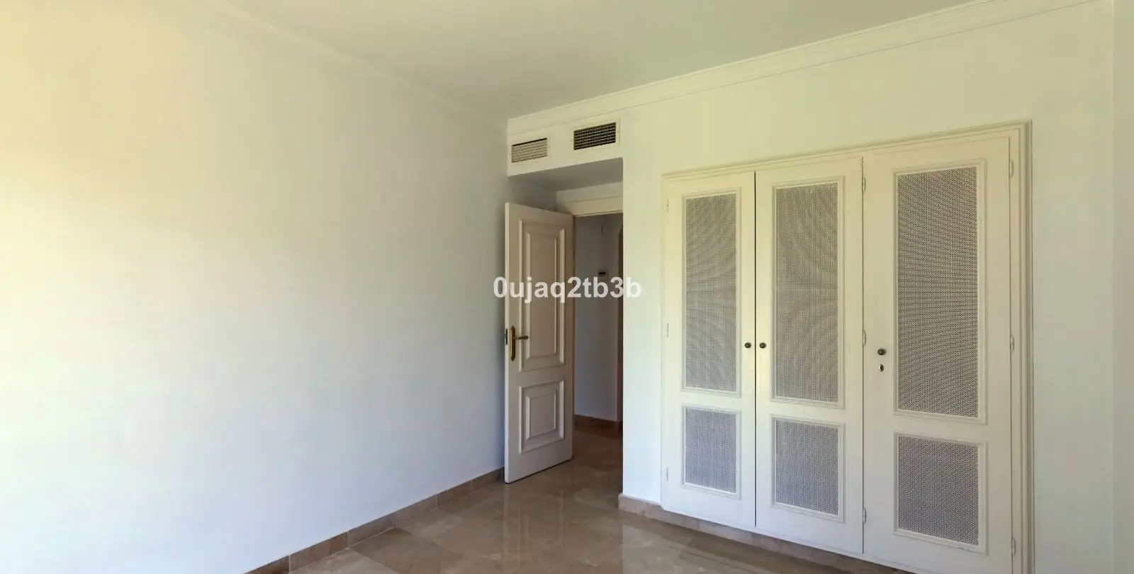 Long-term rent of townhouse in Aloha 16