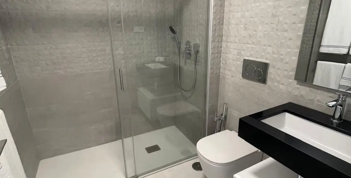 Sale of middle floor apartment in Atalaya 6