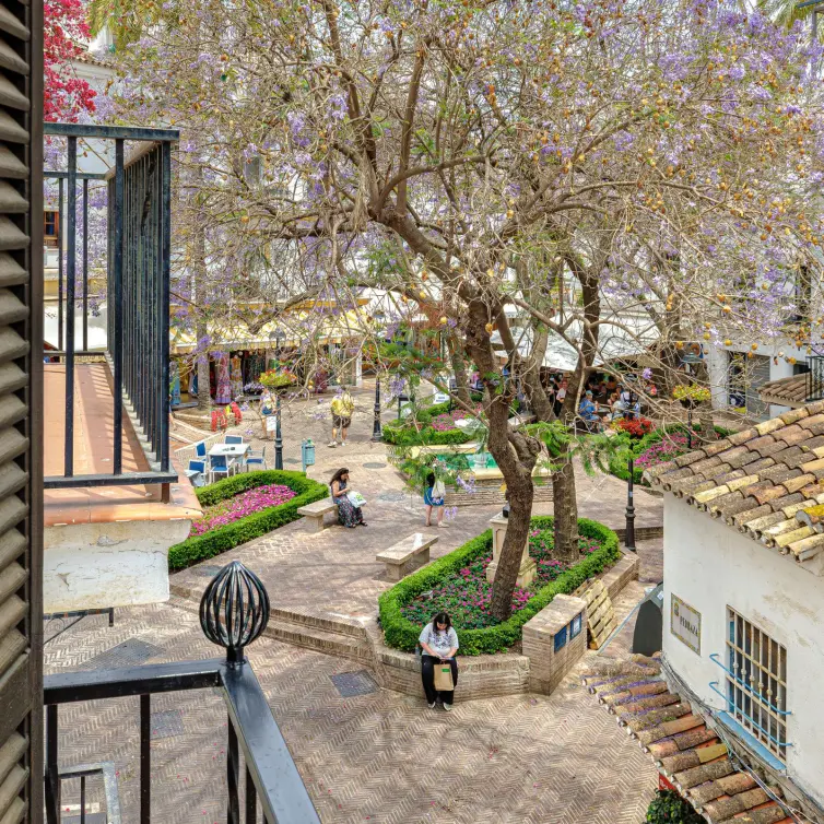 Продажа апартаментов на среднем этаже в Marbella