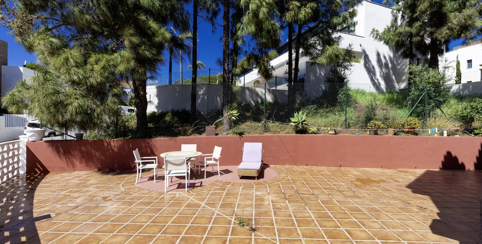 Sale of detached villa in Marbella 3