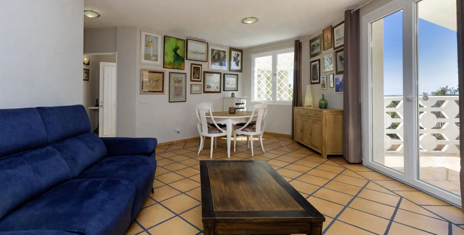 Sale of detached villa in Marbella 11