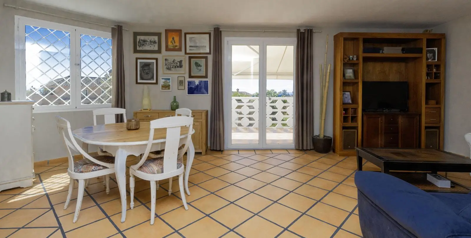 Sale of detached villa in Marbella 12