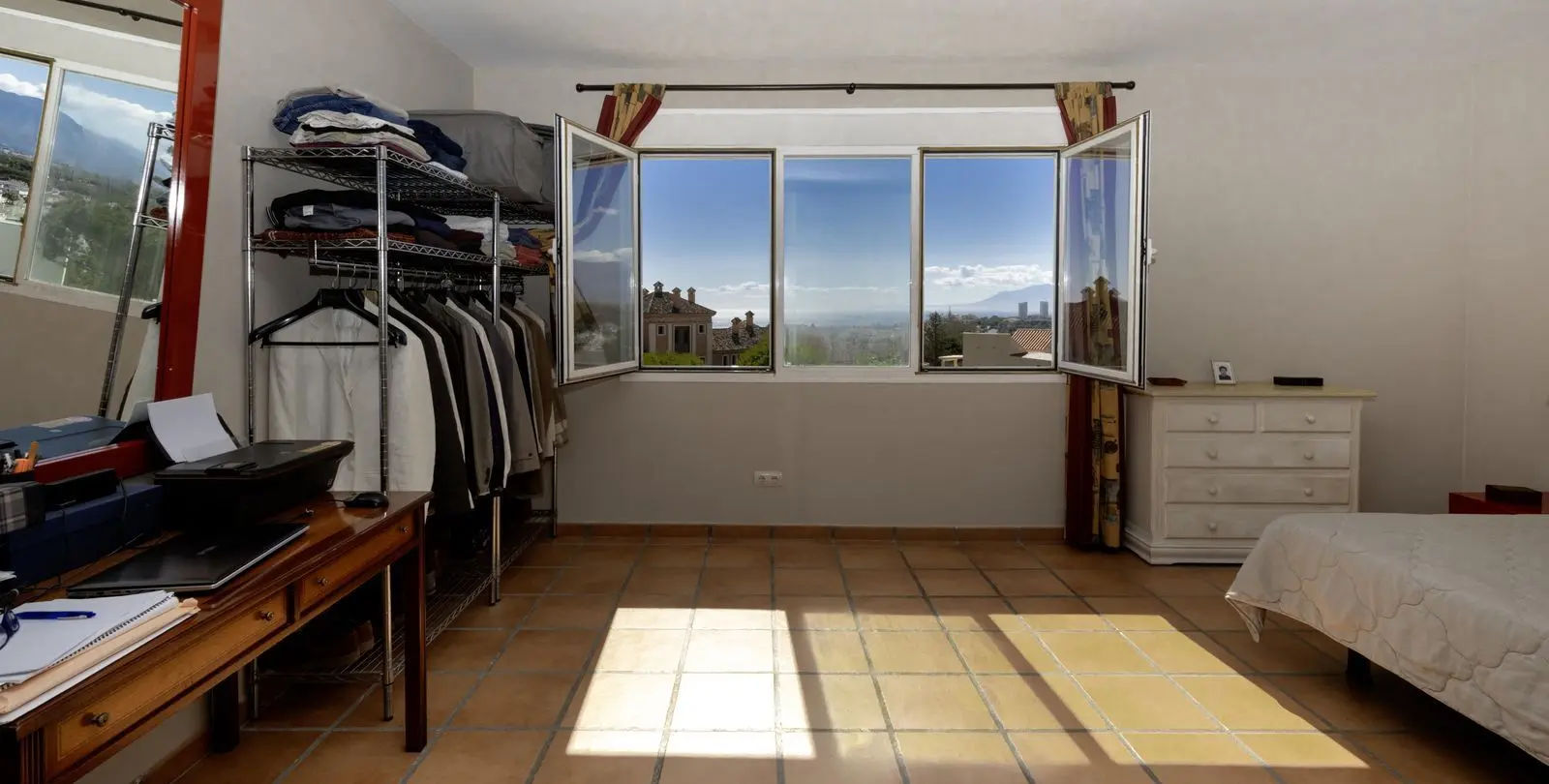 Sale of detached villa in Marbella 25