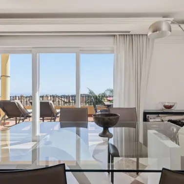 Venta de ático dúplex en Nueva Andalucía