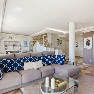 Venta de ático dúplex en Nueva Andalucía