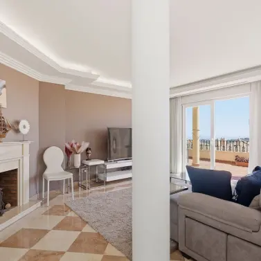 Venta de ático dúplex en Nueva Andalucía