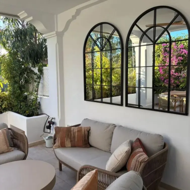 Продажа дома на две семьи в Marbella