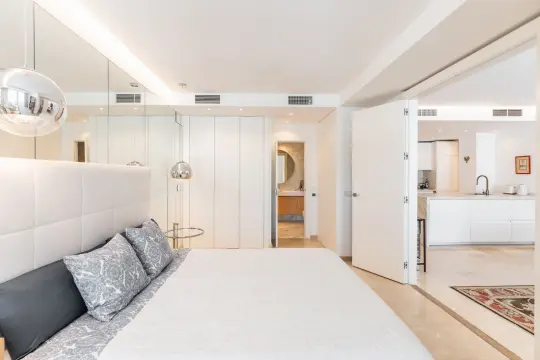 Image 10 thumb