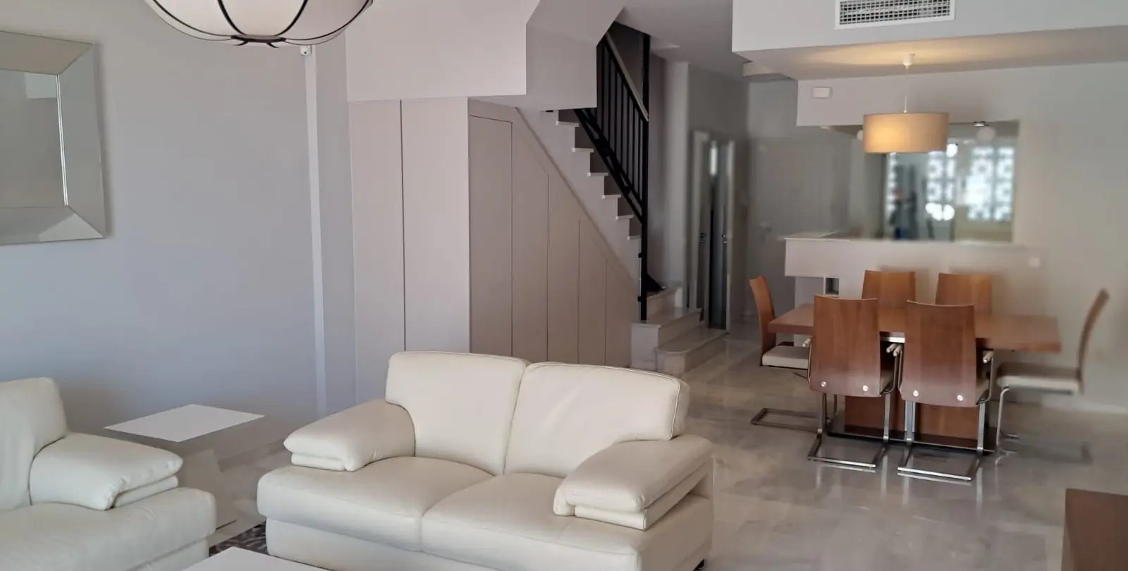 Venta de villa independiente en Estepona 13