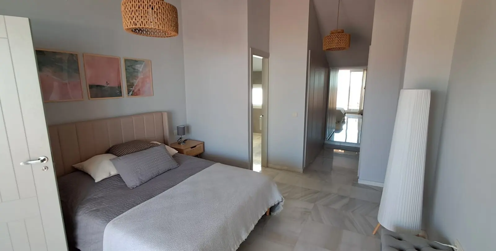 Venta de villa independiente en Estepona 17