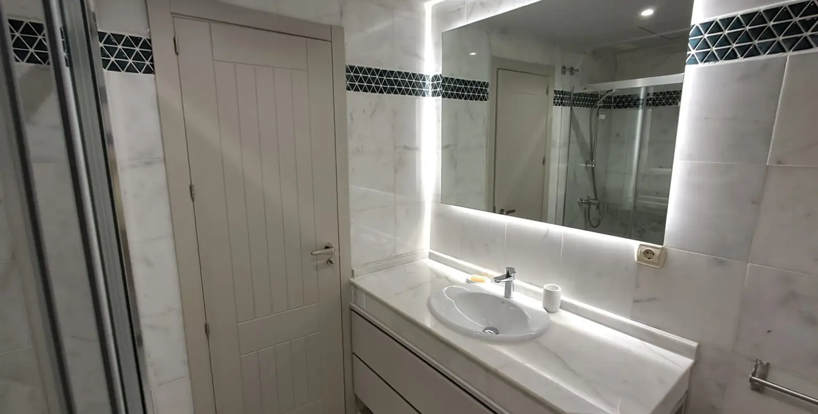 Venta de villa independiente en Estepona 23