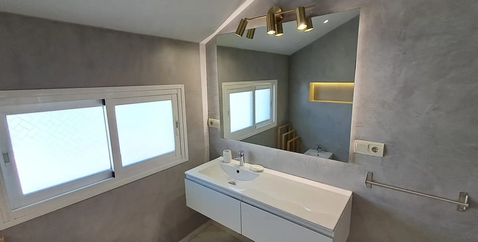 Venta de villa independiente en Estepona 25