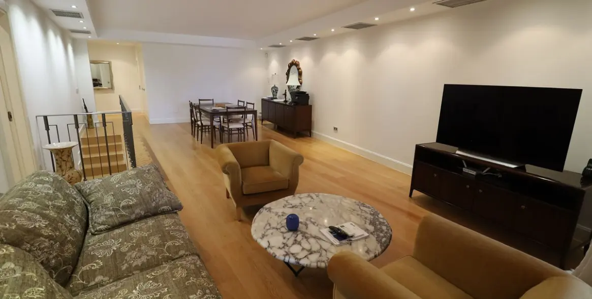 Venta de apartamento en planta baja en San Pedro de Alcántara 15