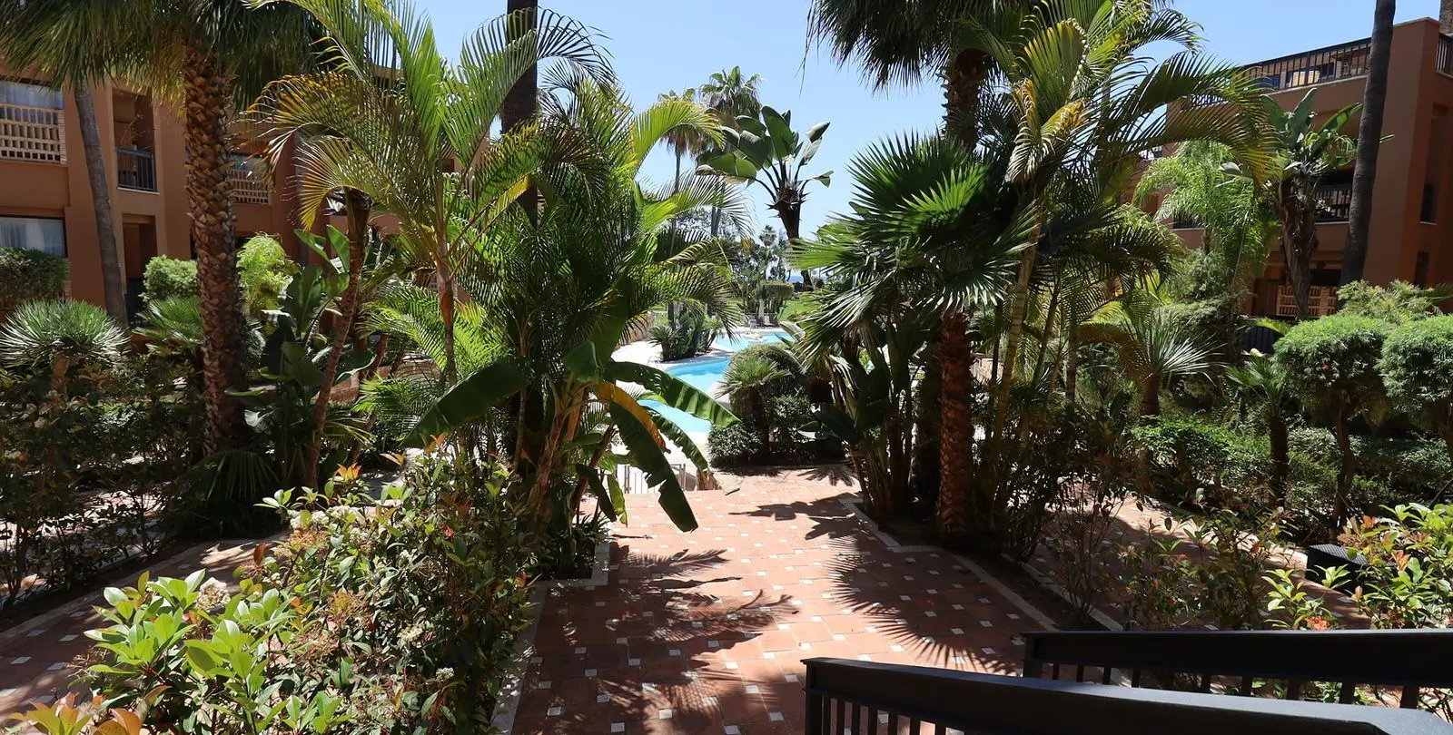 Venta de apartamento en planta baja en San Pedro de Alcántara 7