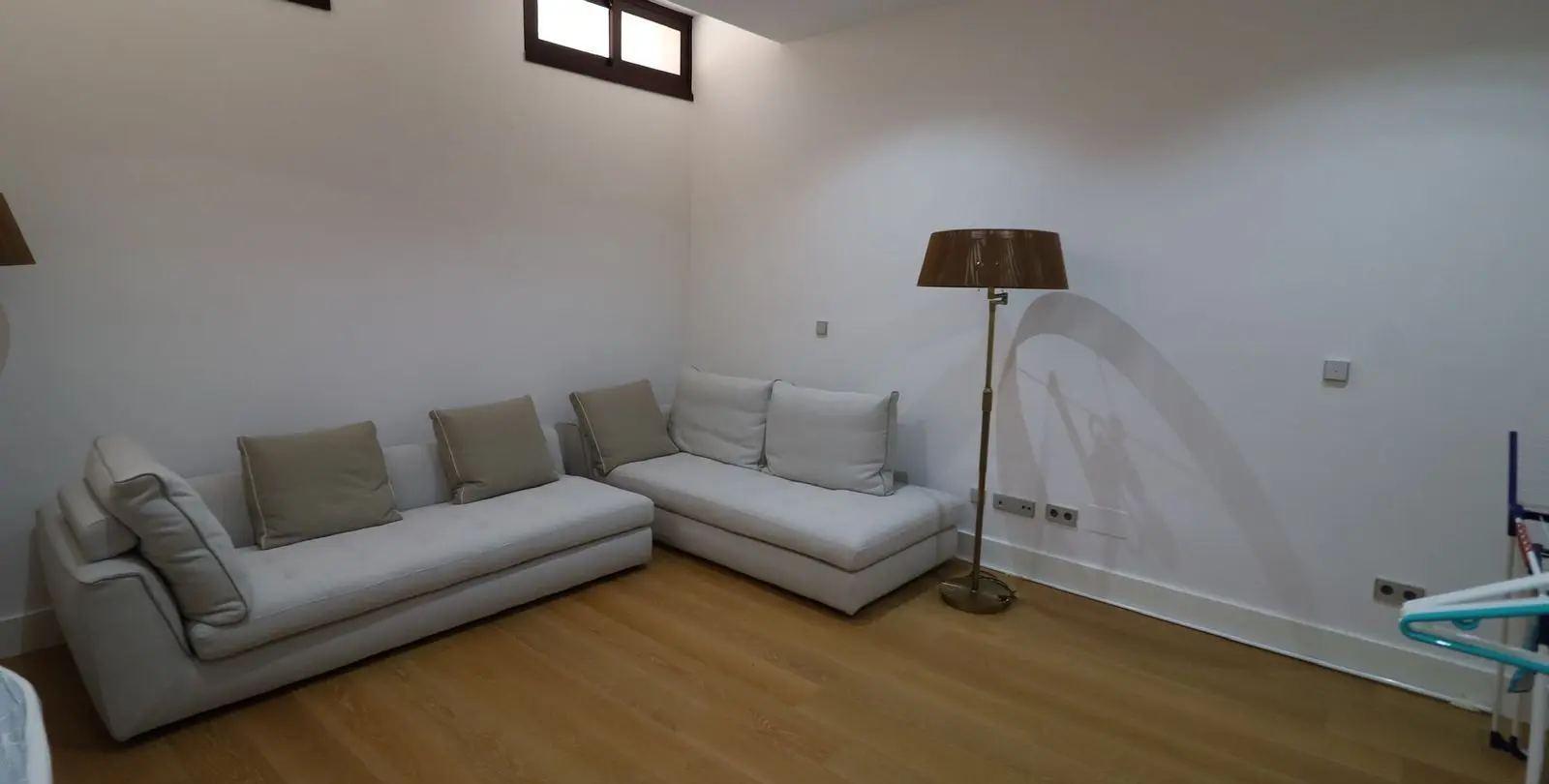 Venta de apartamento en planta baja en San Pedro de Alcántara 33