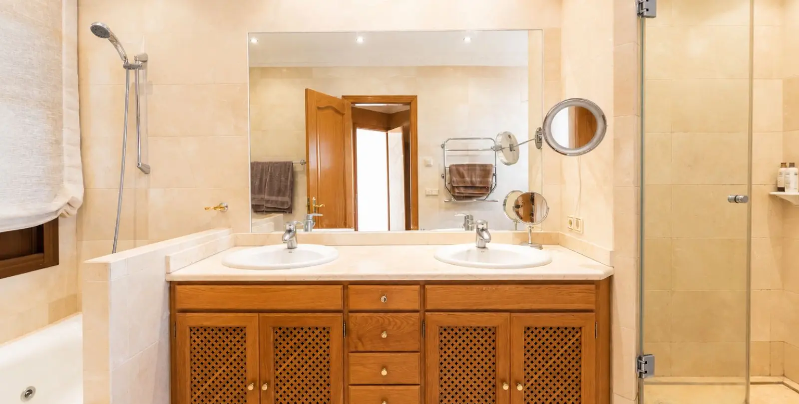 Продажа  отдельно стоящей виллы в La Quinta 30