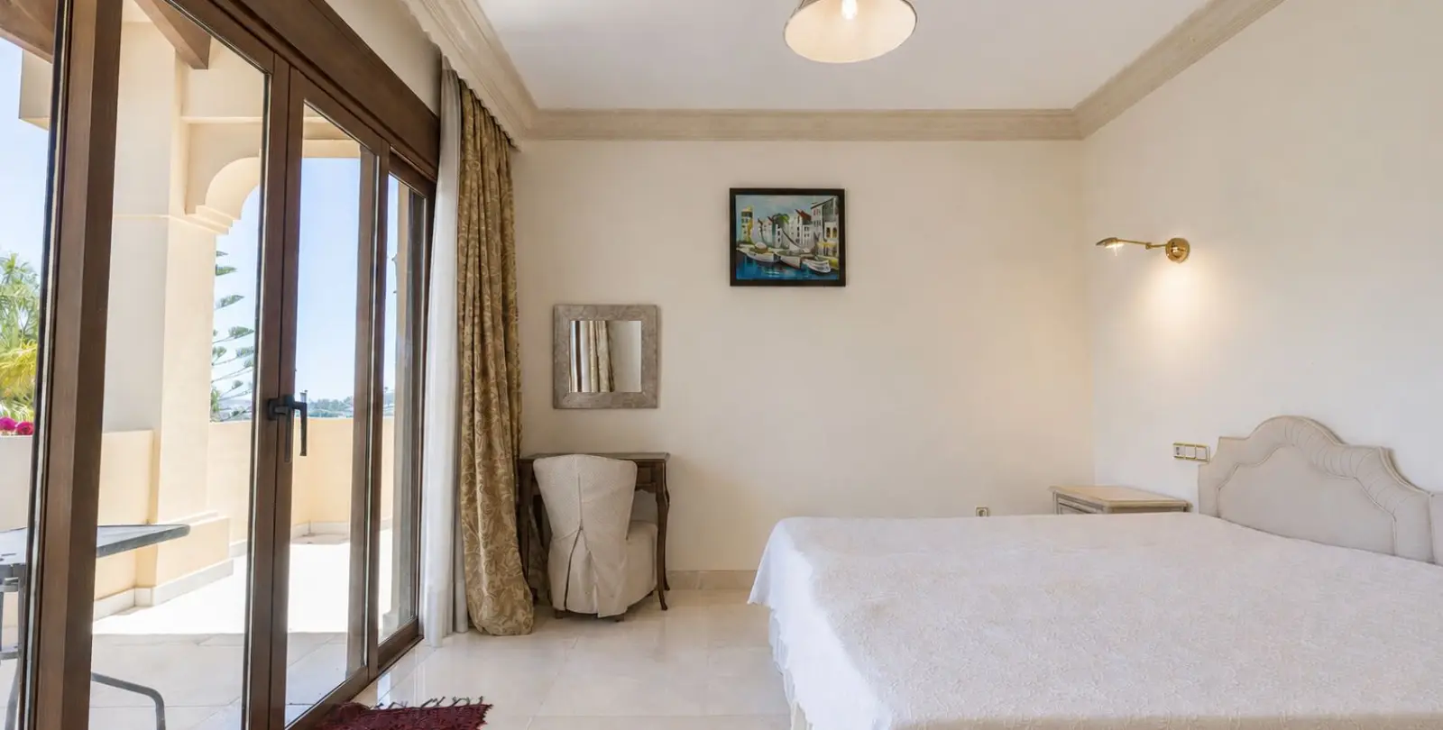 Продажа  отдельно стоящей виллы в La Quinta 34
