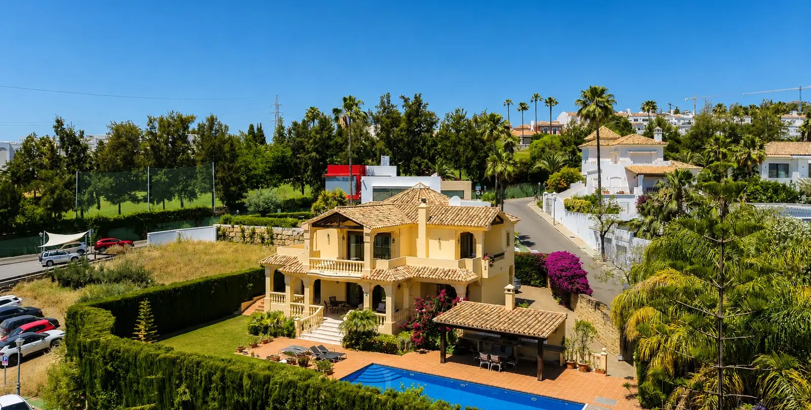 Продажа  отдельно стоящей виллы в La Quinta 46
