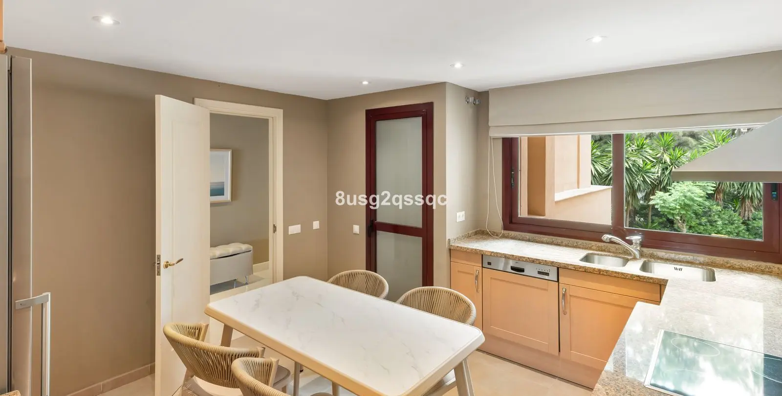 Venta de apartamento en planta media en Costalita 21